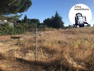 TERRENO EN VENTA EN LOS PERALES