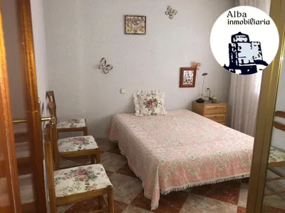 CASA EN VENTA EN LARRODRIGO