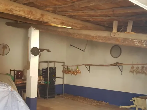 GARAJE EN ALQUILER EN NAVALES